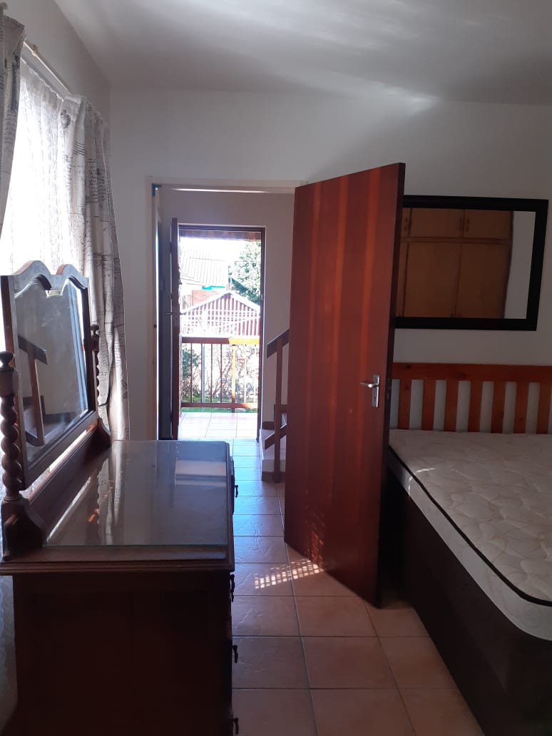 To Let 2 Bedroom Property for Rent in Wavecrest Eastern Cape